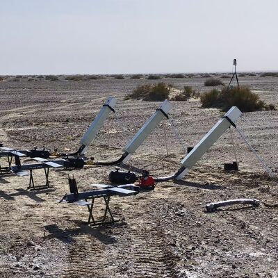 Dron Táctico Militar, UAV Switchblade, Dron Misil Merodeador Suicida Kamikaze, Alcance 200 km, Autonomía 120 minutos, Velocidad 288 km/h, Carga útil 8 kg.