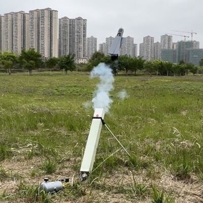 Switchblade UAV, Drone Táctico, Kamikaze Misil Suicida, Rango de 150 Km, Resistencia de 90 minutos, Velocidad de 288 Km/h, Carga útil de 5 Kg.